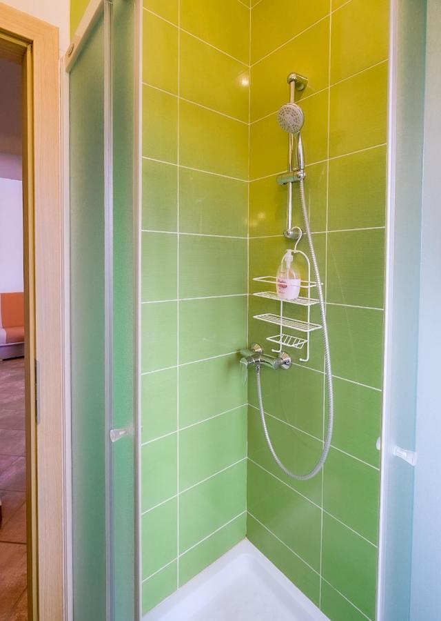 Apartmani Nina 로비니 외부 사진